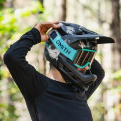 SMITH OPTICS Mainline MIPS Helmet|-|Casque Mainline MIPS -Smith Optics Shop STH E00742 7E 7EDetail2 20AC 20 20Iago 20Garay