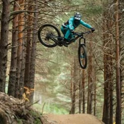 SMITH OPTICS Mainline MIPS Helmet|-|Casque Mainline MIPS -Smith Optics Shop STH E00742 7E 7ELifestyle5 20AC 20 20Iago 20Garay f1f33091 f416 4451 9882 8c2f8739968a