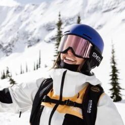 Smith Optics Squad MAG Goggles ChromaPop Everyday Rose Gold Mirror - Black Frame -Smith Optics Shop smith optics squad mag goggles chromapop everyday rose gold mirror black frame 164