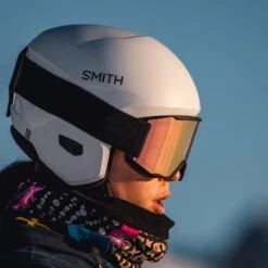 Smith Optics Squad MAG Goggles ChromaPop Everyday Rose Gold Mirror - Black Frame -Smith Optics Shop smith optics squad mag goggles chromapop everyday rose gold mirror black frame 166
